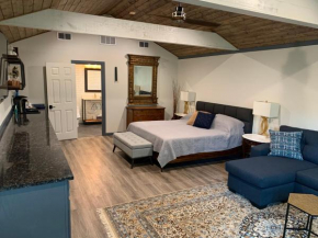 Salado Cottage Retreat near Downtown